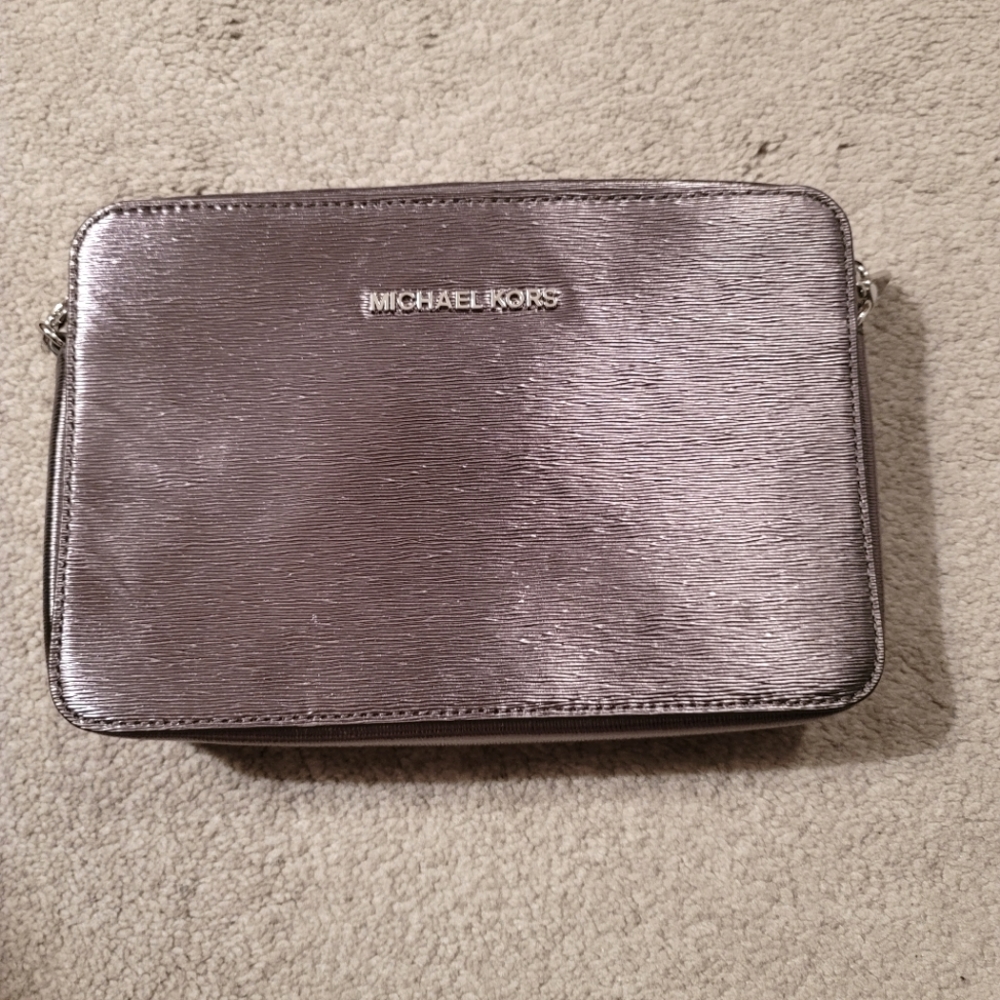 Michael Kors Jet set crossbody bag